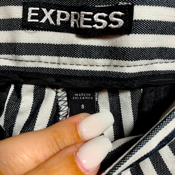 Express shorts - Picture 1 of 3
